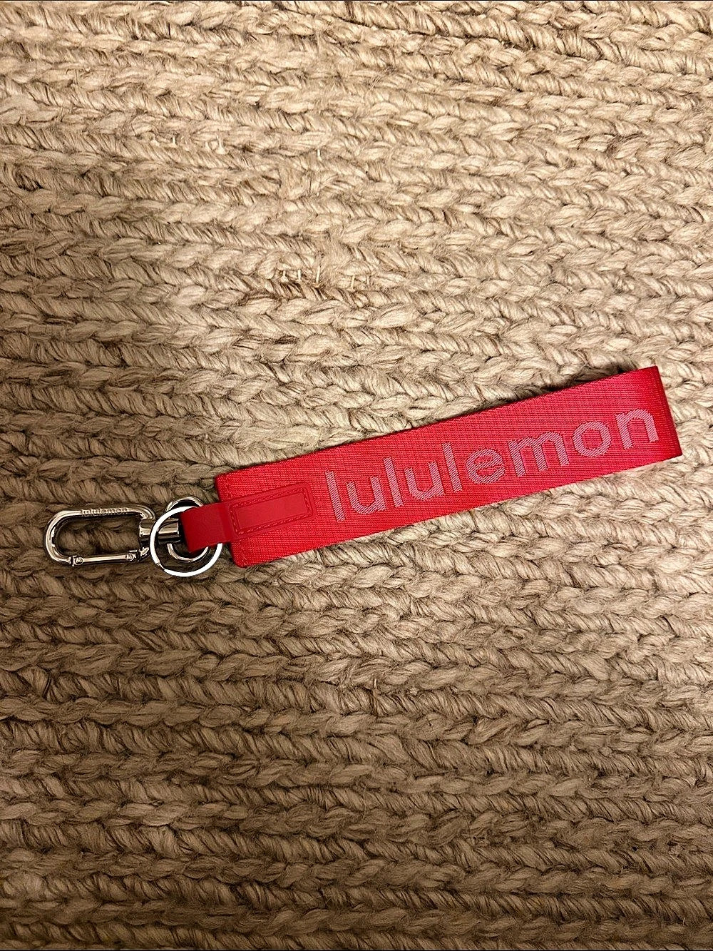 NWT Limited Edition Collective Pinnacle Never Lost Keychain Red